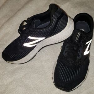 🚫SOLD New Balance REV Lite